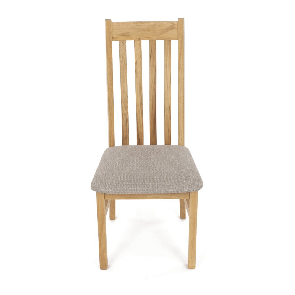 Dřevěná jídelní židle, potah krémově béžová látka, masiv dub, přírodní odstín – 57 cm