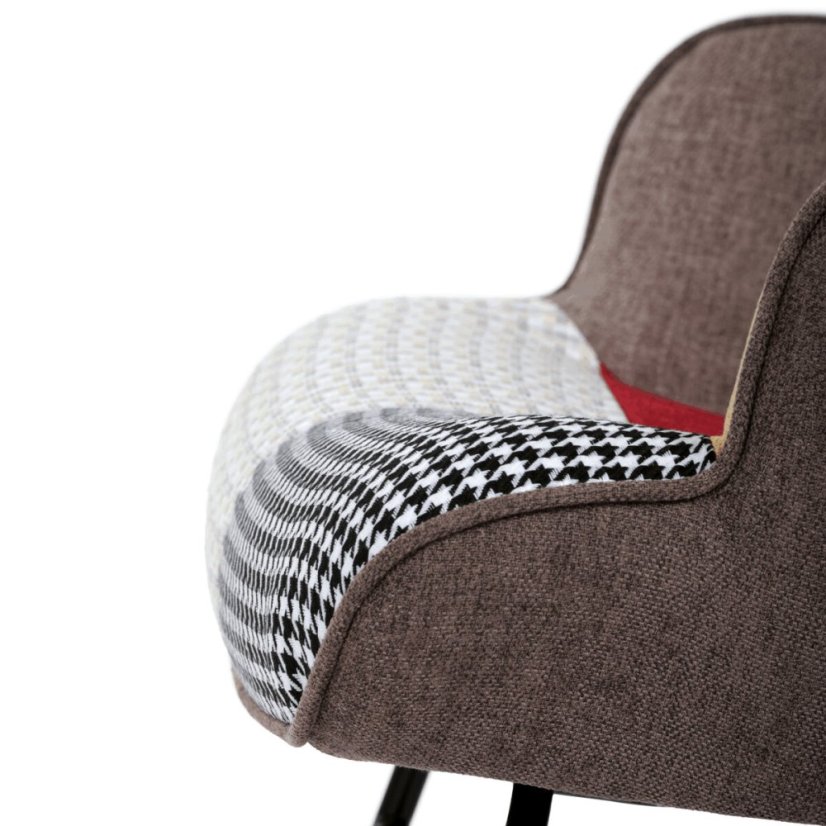 Křeslo houpací, potah patchwork látka, dřevěné nohy, masiv kaučukovník